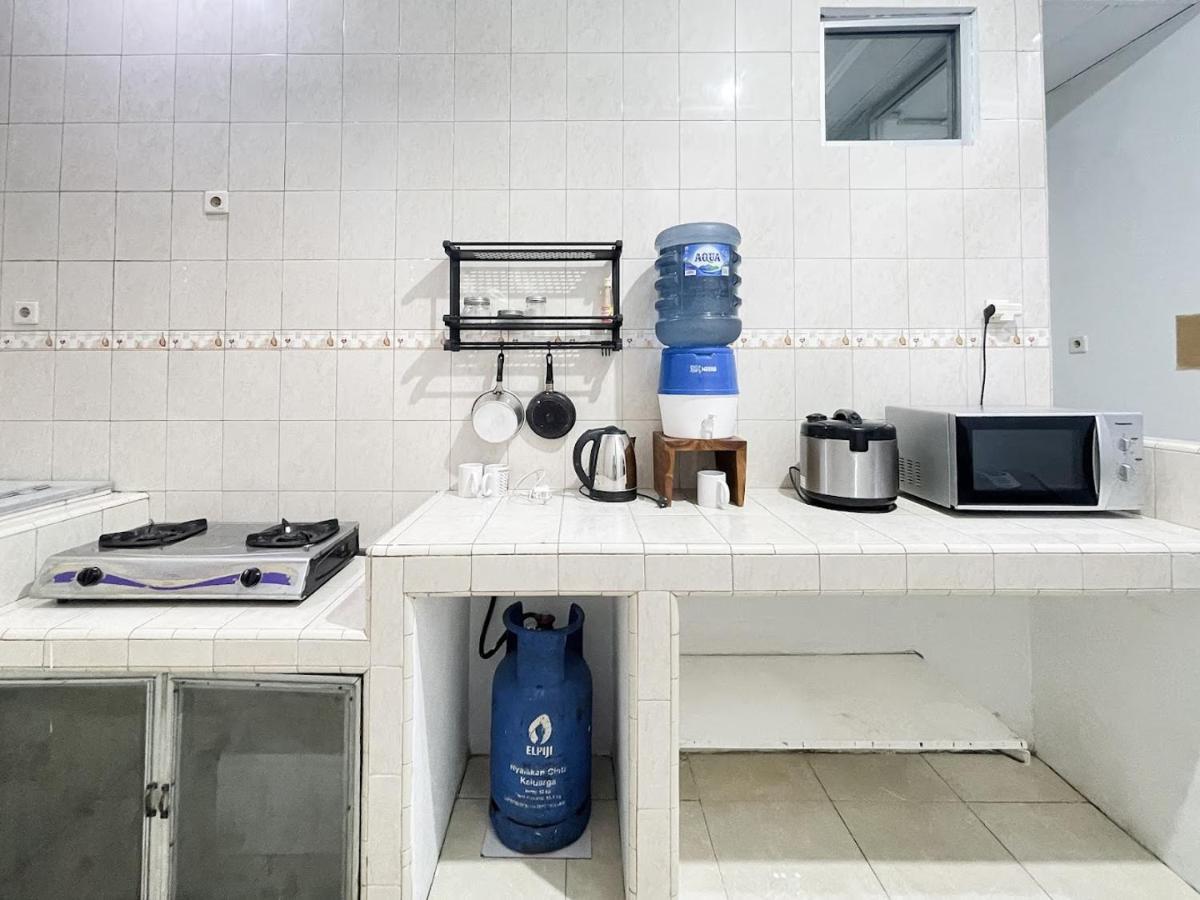 הוסטל ג'קרטה Kos Awany Coliving מראה חיצוני תמונה